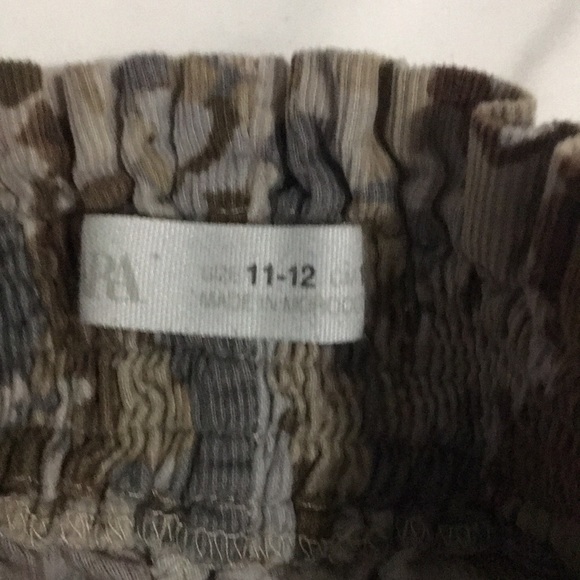 Gently used thin corduroy camouflage print pants like new - Picture 5 of 5